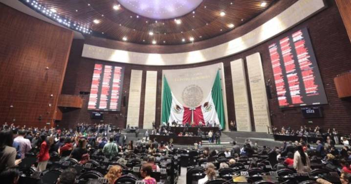 Proponen reducir la jornada laboral a 40 horas con un día de descanso obligatorio