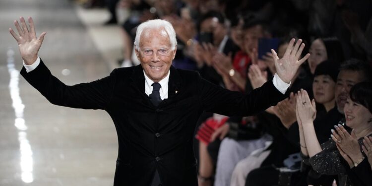 Tristeza en el mundo de la moda: Giorgio Armani, el legendario ícono italiano, nos deja a los 91 años.