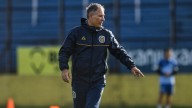 Central calienta motores para enfrentar a Boca y Holan empieza a darle forma al equipo