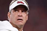 Ole Miss Fans Give Up on Lane Kiffin as “Worst Play Calling” Puts Austin Simmons in Jeopardy Ole Miss Rebels express their frustration over Lane Kiffin's play calling against the Wildcats, putting Aus