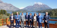 Tras el respaldo de EEUU, un grupo de gobernadores se mostró abierto al diálogo político pero hay dudas por los tiempos electorales