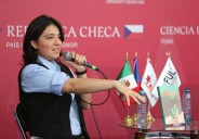 “Polli Padilla” hace divertida la biología en la FUL 2025