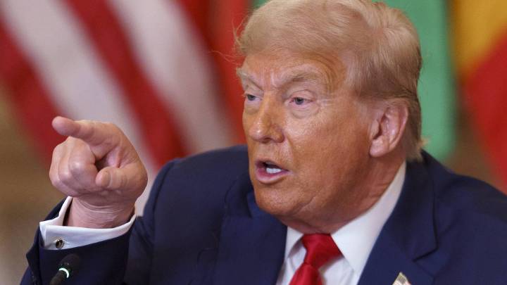 Trump Threatens Lawsuit Against ABC Over Jimmy Kimmel's Return