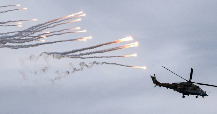 U.S. military observers pay surprise visit to Belarus to observe war games with Russia