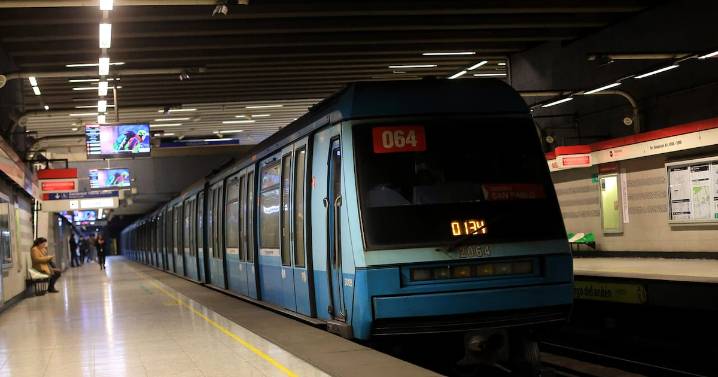 Segundo día consecutivo con servicio parcial: Metro de Santiago informa el cierre de siete estaciones en Línea 1