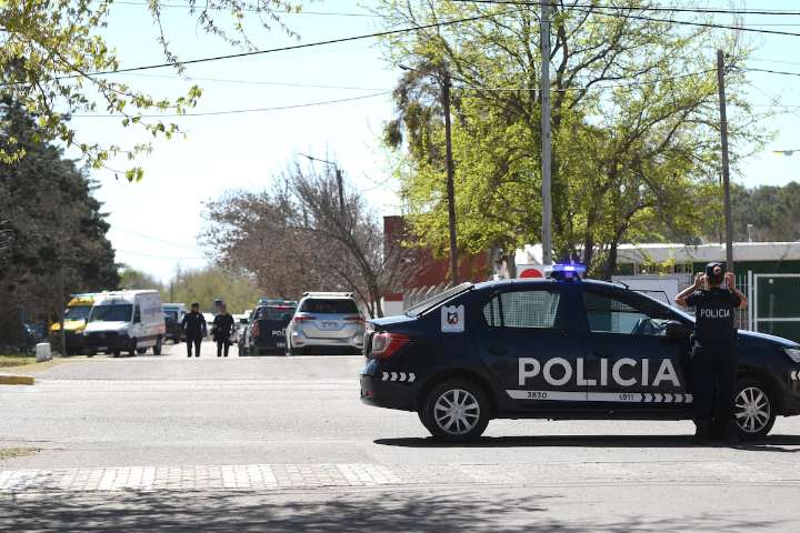 Adolescente dispara dentro de su escuela en Argentina