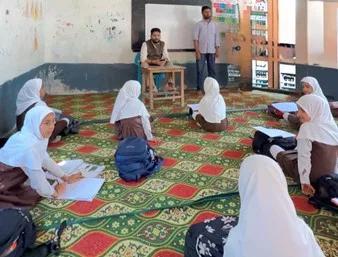 Er Aijaz reviews dev projects in Balhama Village