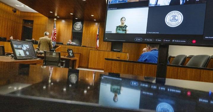 Suspect left note saying he planned to kill Kirk, confessed in texts, prosecutor says