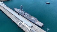 Cómo es el poderoso destructor lanzamisiles de EE.UU. que llegó al canal de Panamá