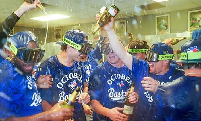 Azulejos aseguran puesto en playoffs tras vencer 8