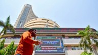 Stock markets decline in early trade dragged by foreign fund outflows