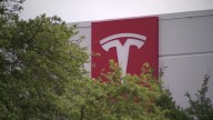Former Tesla employee sues over alleged ADA violations and injury aftermath