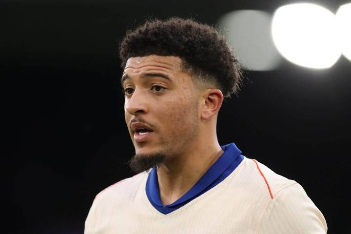Aston Villa exploring Jadon Sancho deal separately to Emi Martinez's potential Man Utd move