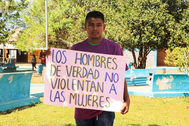 Hombres que construyen paz: campaña para reducir violencia familiar