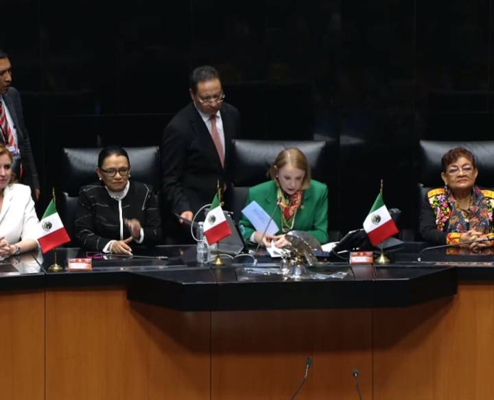 Rosa Icela Rodríguez asiste a toma de protesta de ministros de la SCJN en representación de Claudia Sheinbaum