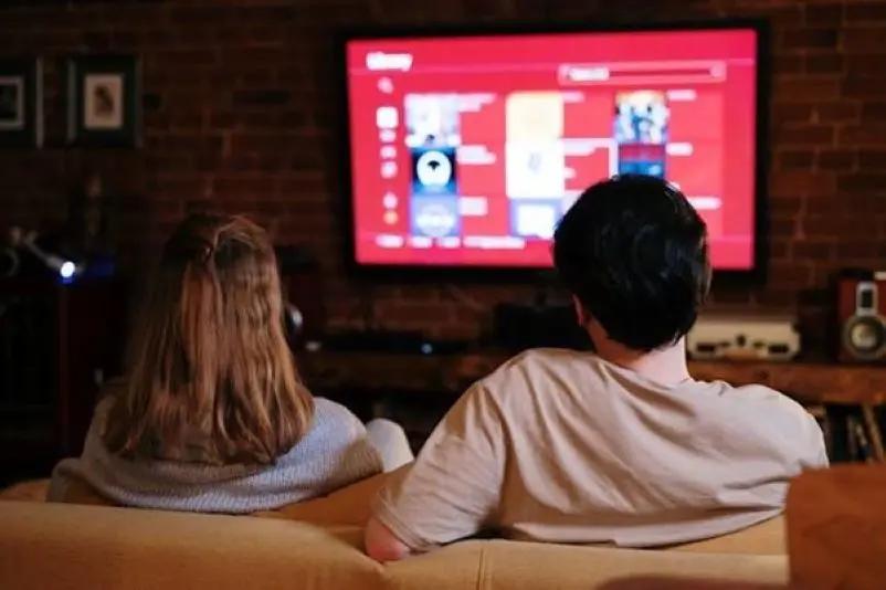Mejores marcas de pantallas Smart TV: guía para elegir la ideal en tu hogar