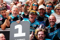 El español Daniel Holgado logra su primer triunfo, con solvencia, en Moto2