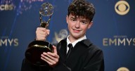 Serie 'Adolescencia' arrasa en los premios Emmy: estos son los ganadores