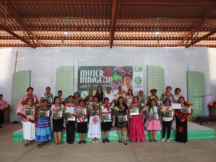 Histórico reconocimiento a las mujeres indígenas en Coxcatlán