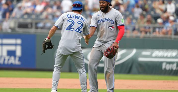 Yankees Rivalry Roundup: Jays clinch playoff spot, Mariners sweep away Astros