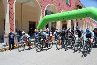 Realizan el primer Short Track de ciclismo en Huajuapan