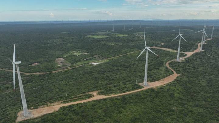Las energías eólica y solar generan por primera vez más de un tercio de la electricidad de Brasil