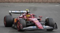 Ferrari domina en unos malos libres para McLaren en Bakú: Hamilton lidera frente al accidente de Norris