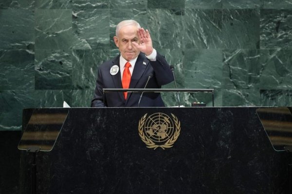 Emiratos Árabes pide a Netanyahu acabar con el «derramamiento de sangre» en Gaza