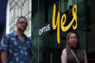Singtel says Optus CEO needs time to fix issues after emergency call outages