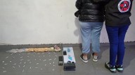 Detienen a una mujer y secuestran cocaína y casi $380.000 en un allanamiento