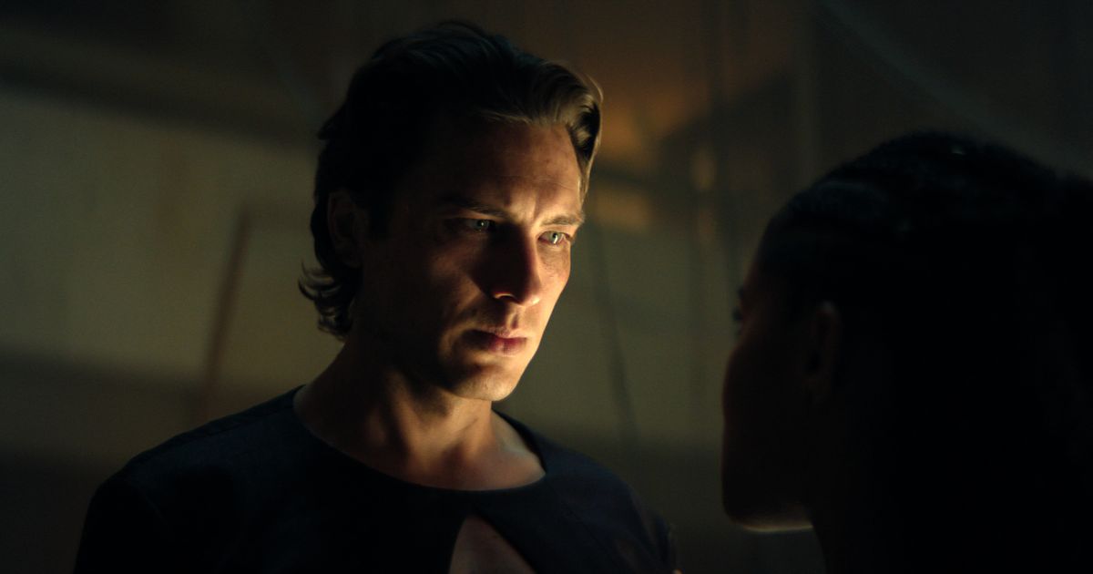 ‘Foundation’ Recap: Dusk Brings a Death Star to a Gunfight