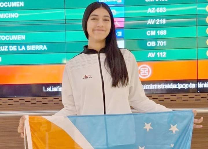 Elina Soto combate en Lima