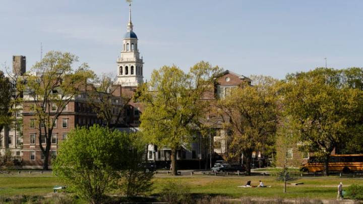 Health department moves to block Harvard from future research grants