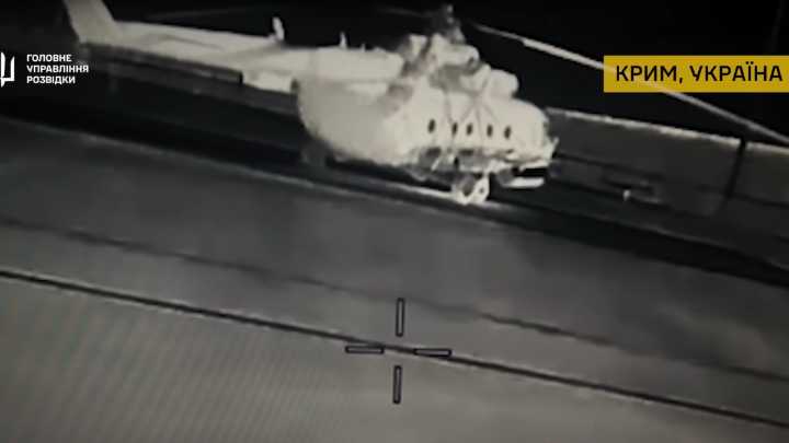 Ucrania intensifica su ofensiva en Crimea: drones destruyen helicópteros y un remolcador rusos