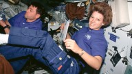 Trailblazing astronaut Eileen Collins to visit Tulsa Air and Space Museum