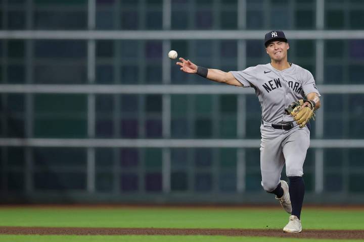 Yankees say Anthony Volpe has shoulder injury, expect him to play through it