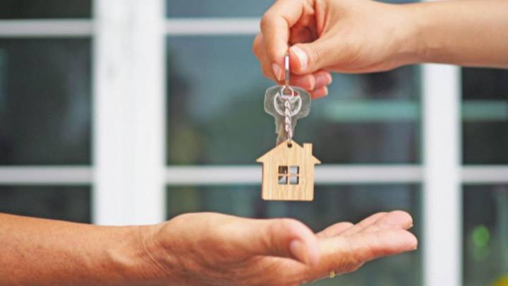 El Govern anuncia ayudas al alquiler para 2025: hasta 3.000€ por vivienda o un 50% de la renta