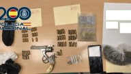 Sorprenden a un menor con droga, un arma y cartuchos en Granada: le habían dado 20 euros para llevarlo a una dirección