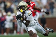 What Is Eric Singleton Jr.’s Ethnicity, Religion, and Nationality? Exploring His Family Roots and Background All you need to know about Auburn Tigers WR Eric Singleton Jr.'s ethnicity, nationality, an