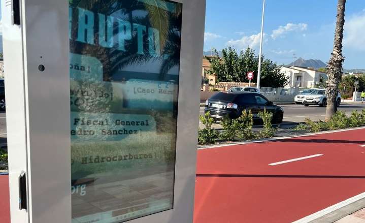 Hackean paneles municipales de Castellón con mensajes contra Pedro Sánchez