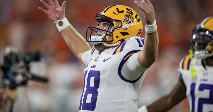 LSU coach Brian Kelly is urging the No. 3 Tigers to uphold standards against Louisiana Tech