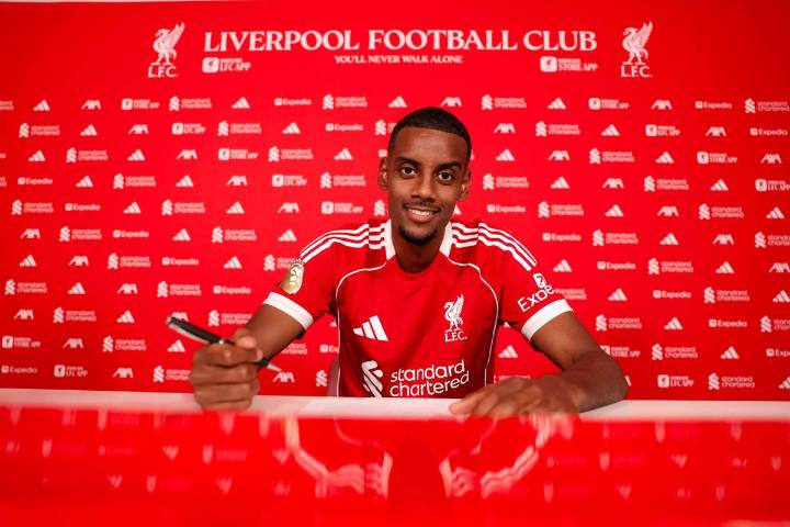 Premier League favourites: How the transfer window has impacted team expectations