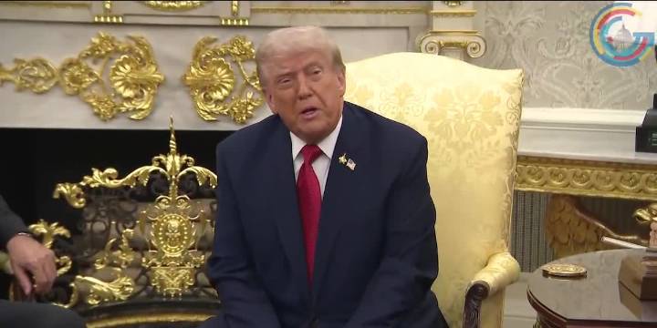 White House threatens mass firings for potential government shutdown