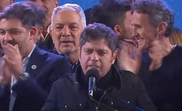 Kicillof celebró su triunfo con un mensaje a Milei: "Goberná para el pueblo"