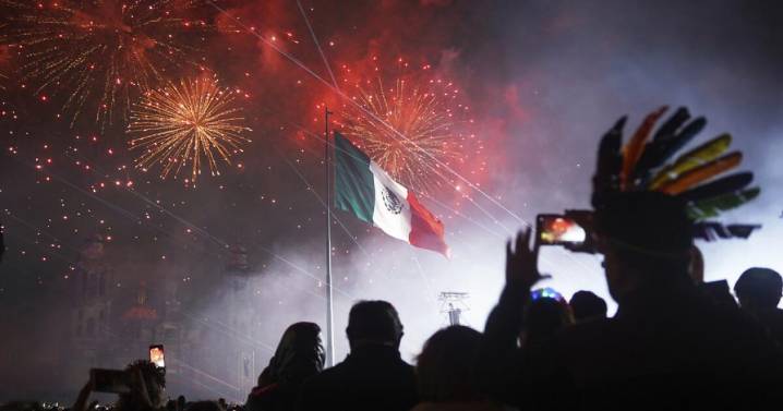 Sheinbaum recuerda a mujeres y migrantes en su primera celebración de la independencia de México