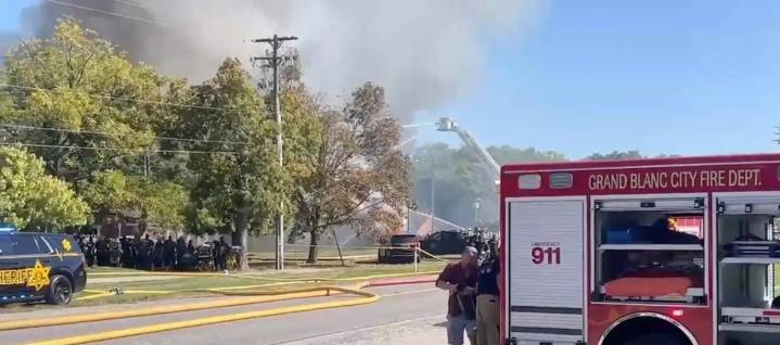 Tiroteo e incendio en Iglesia de Michigan dejó "varias víctimas"