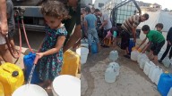 La colombiana que lidera una campaña solidaria para enviar tanques de agua a familias desplazadas en Gaza: así funciona su red