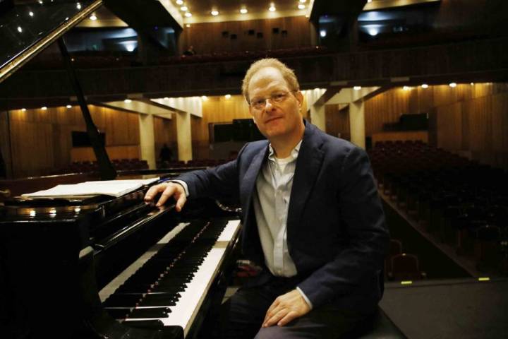 Javier Lanis: “Es un honor participar en la interpretación de Beethoven, en especial en esta gran obra de concierto para piano”