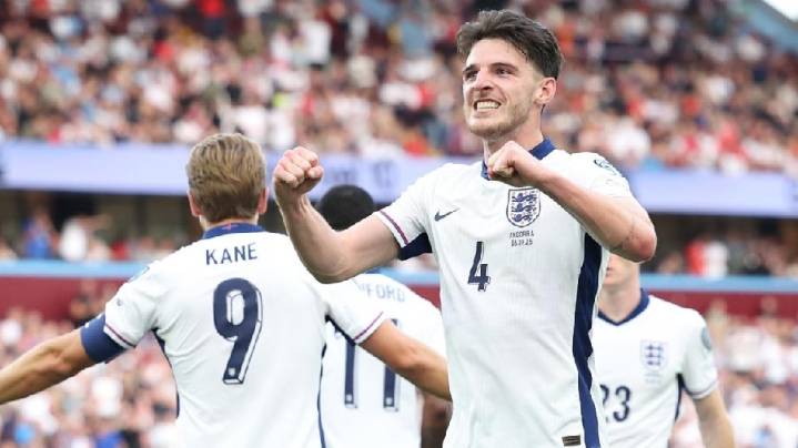 2-0. Inglaterra mantiene el pleno de victorias