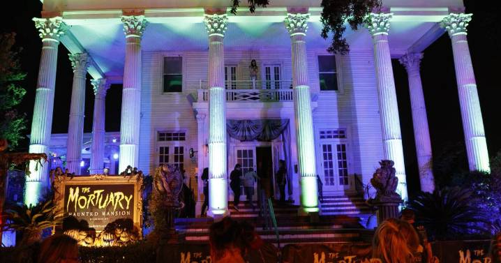 At this spooky mansion in New Orleans, a freaky festival of horror